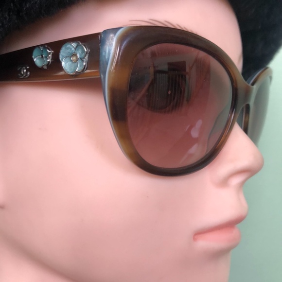 Chanel Sunglasses - Picture 6 of 13